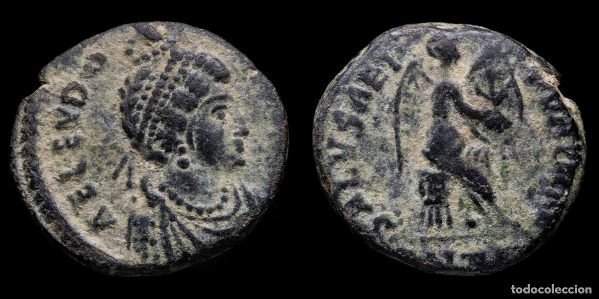 Monedas Imperio romano: Aelia Eudoxia - SALVS REIPVBLICAE, Antiochia - 16 mm / 2,55 gr.