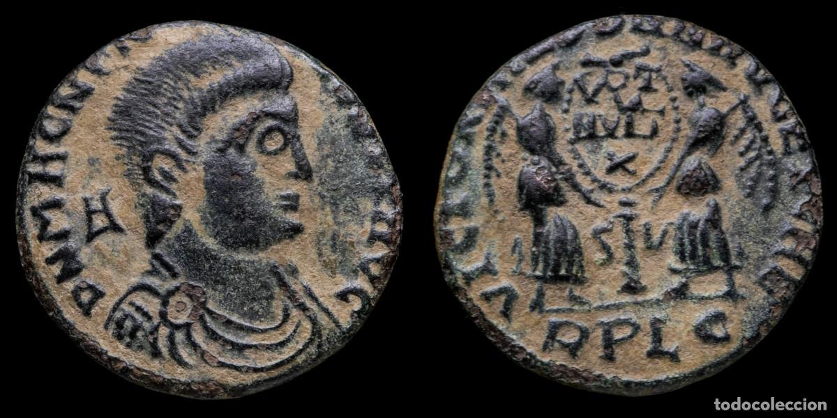 Monedas Imperio romano: Magnentius Follis - VICTORIAE DD NN AVG ET CAES, Lyon - 19 mm / 3,62 gr.
