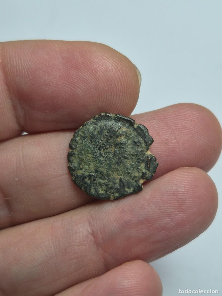 Monedas Imperio romano: NT/ CENTENIONAL VALENTE POR LIMPIAR 3,08 GRS (A1855)