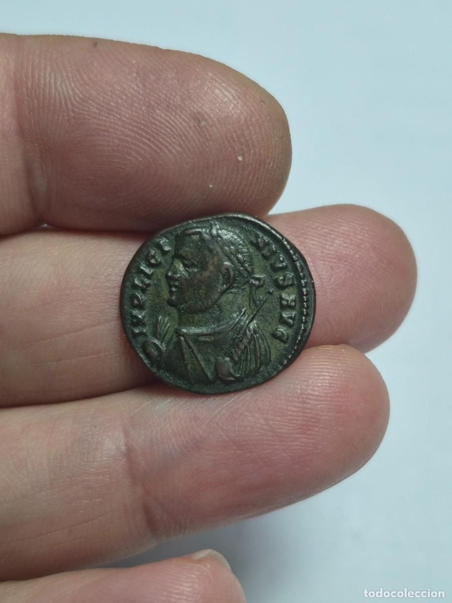 M&uuml;nzen R&ouml;misches Reich: NT/ FOLLIS LICINIO I BUSTO CON CETRO / PUERTA DE CAMPAMENTO 3,18 GRS (A1881)