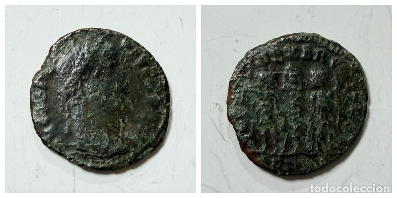 Monedas Imperio romano: MONEDA. AE4 DE CONSTANCIO II TIPO GLORIA EXECITUS. CECA SISCIA. 1&ordf; OFICINA. ASIS EN EXERGO