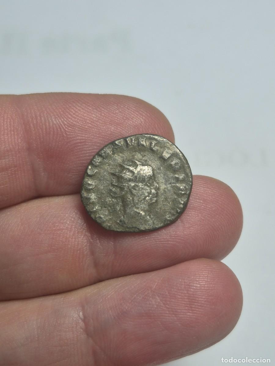 Monedas Imperio romano: NT/ ANTONINIANO VALERIANO II CONSECRATIO RESTOS DEL PLATEADO 2,95 GRS (A1888)