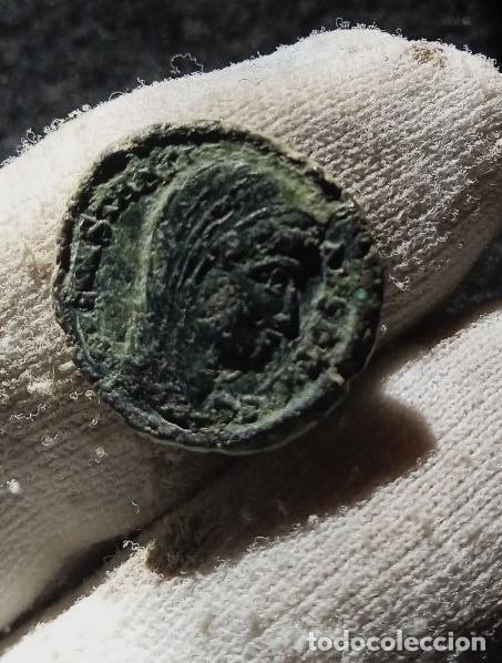 Monedas Imperio romano: Bonito centenional de CONSTANTINO I , reverso cuadriga , bonita patina