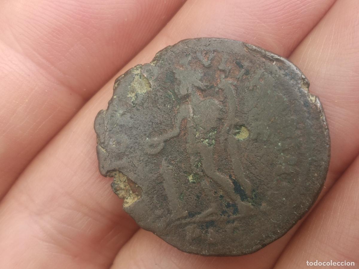 Monedas Imperio romano: Follis grande de Constantino I - Foto 2
