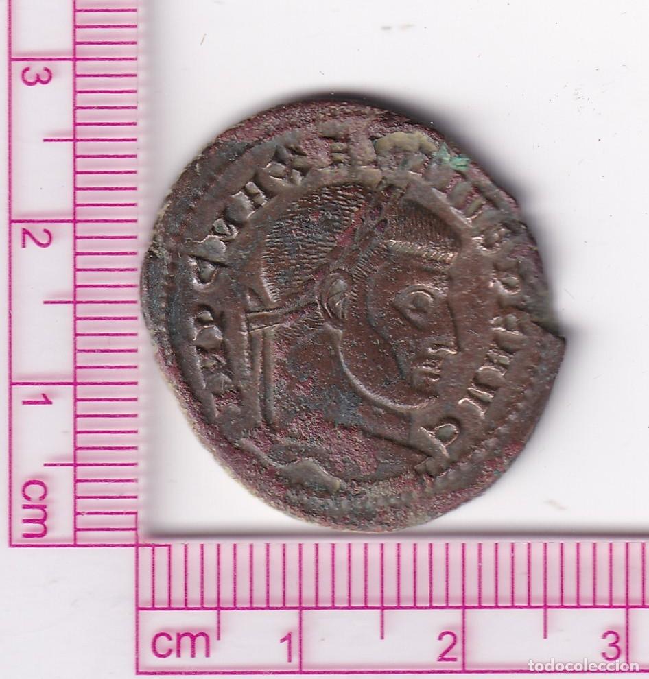 Monedas Imperio romano: CRE2413 MONEDA ROMANA NUMMUS MAJENCIO ROMA Y TEMPLO 308-310