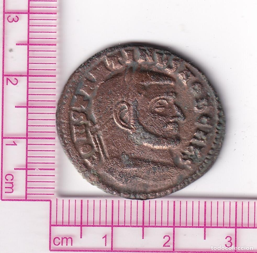 Monedas Imperio romano: CRE2441 MONEDA ROMANA NUMMUS CONSTANTINO ROMA Y TEMPLO 307