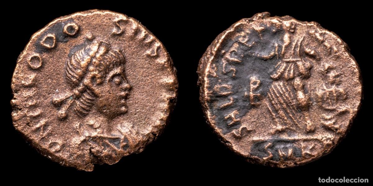 Monedas Imperio romano: Theodosius Nummus - SALVS REIPVBLICAE, Cyzicus - 12 mm / 1,30 gr.