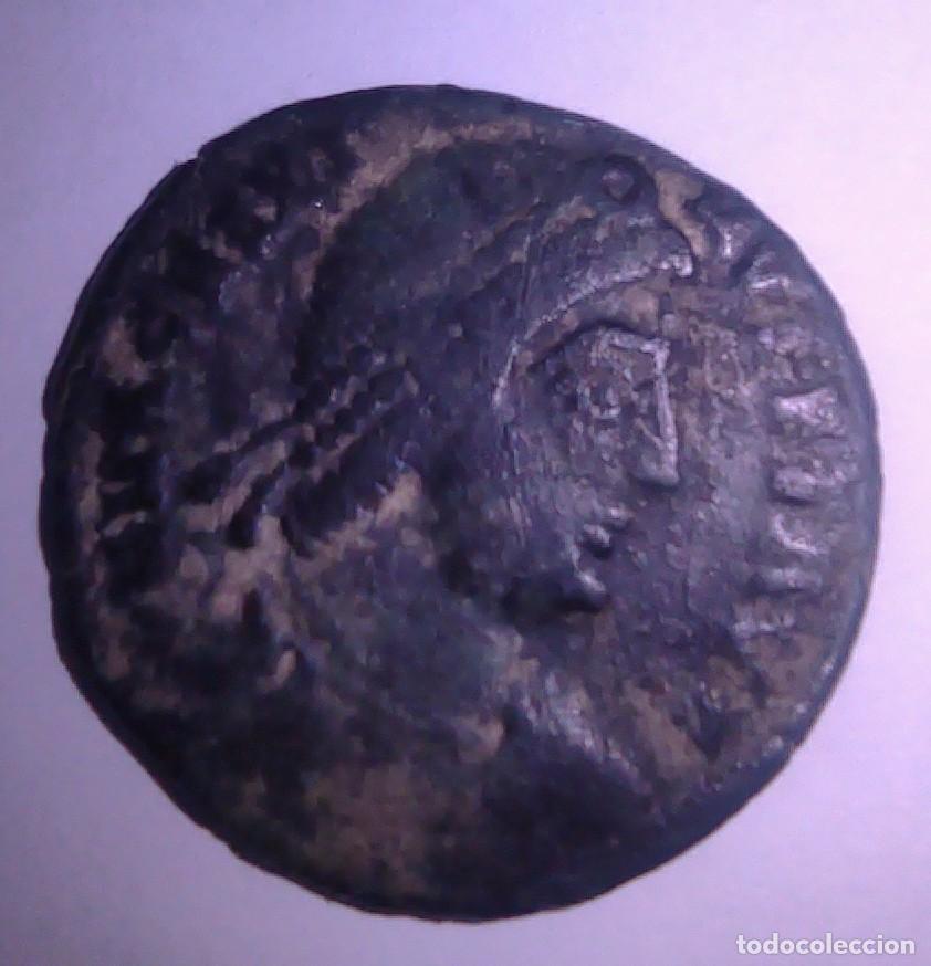 Monedas Imperio romano: Moneda romana de Magno M&aacute;ximo &ndash; REPARATIO REIPVB - Foto 2