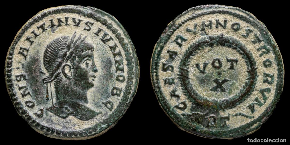 Monedas Imperio romano: Constantine II Follis - DOMINOR NOSTROR CAESS VOT X, Ticinum - 19 mm / 3,31 gr.