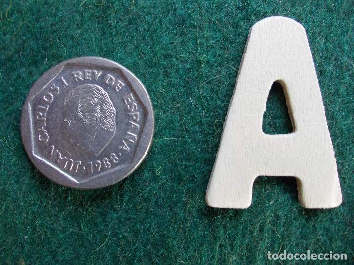 Monedas Juan Carlos I: Moneda de 200 ptas del 1988 - Foto 1