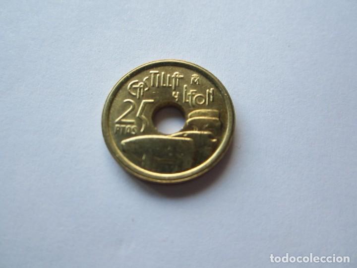 Monedas Juan Carlos I: moneda de 25 pesetas de 1995 S.C - Foto 2