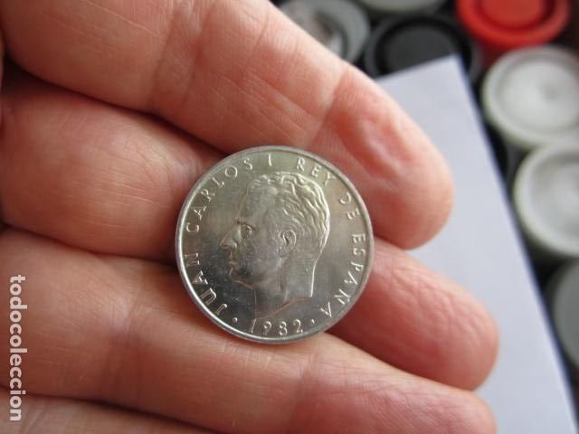 Monedas Juan Carlos I: moneda de 2 pesetas de 1982 AL SC - Foto 1
