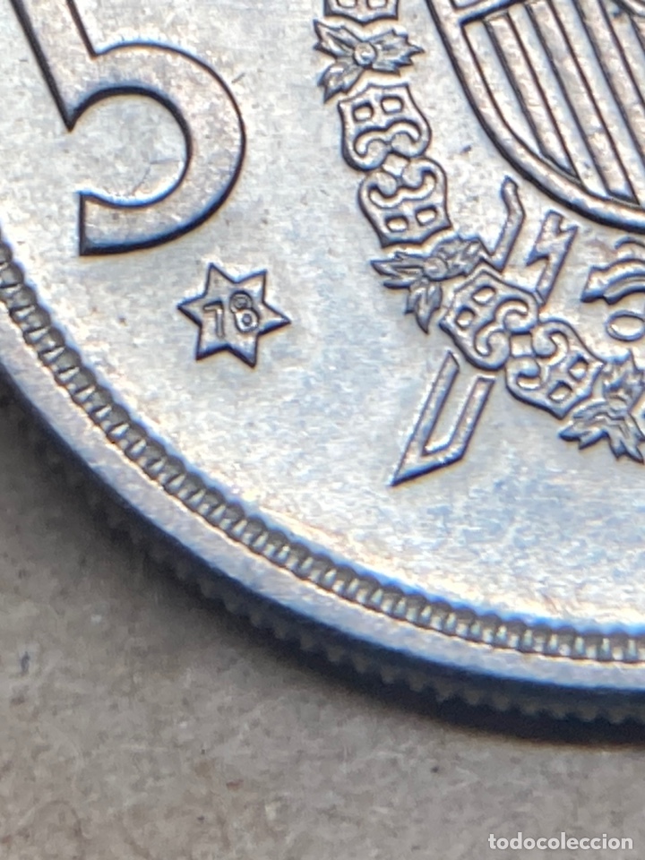 Monedas Juan Carlos I: Moneda de cinco pesetas 1975 E78 - Foto 3