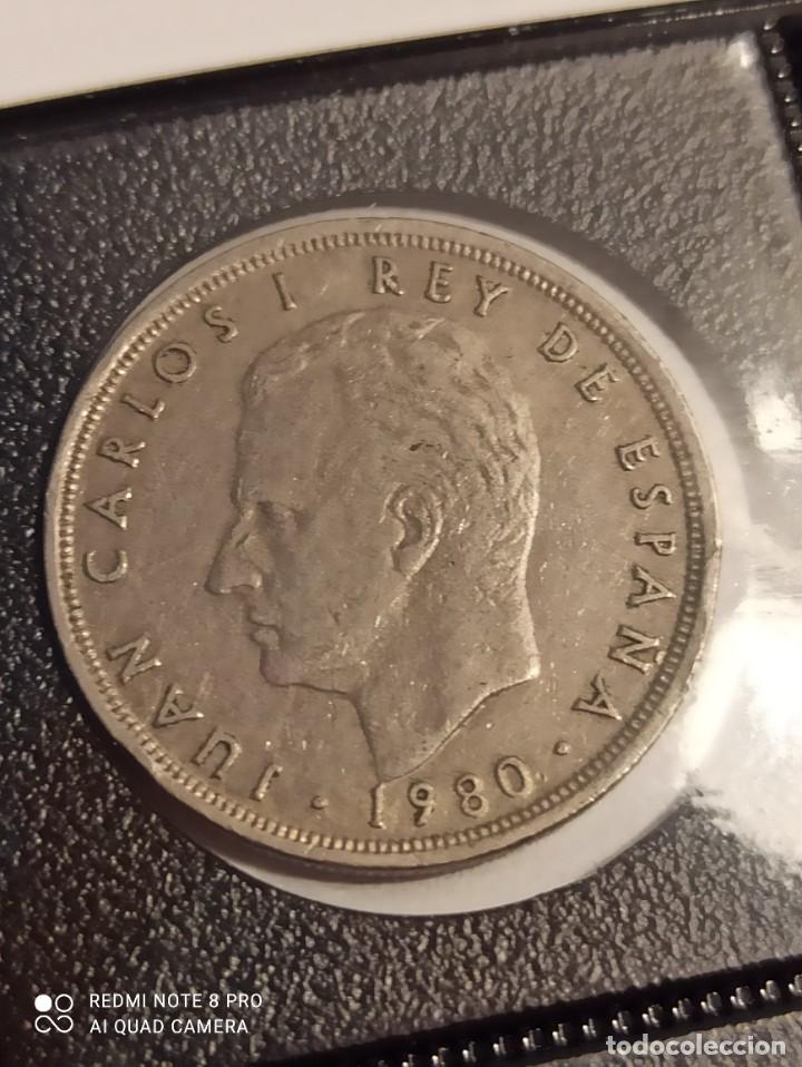 Moedas Juan Carlos I: 5 pesetas 1980 *80 MBC Error reverso repinte