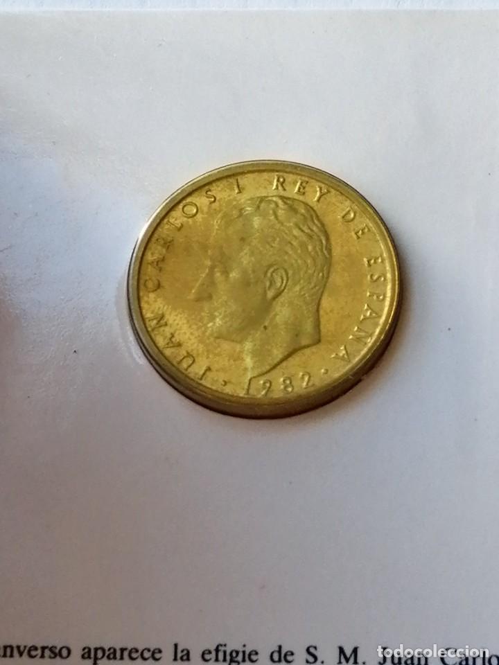 Monedas Juan Carlos I: 100 pesetas. 1982. Prueba numism&aacute;tica FNMT. PROOF. - Foto 3