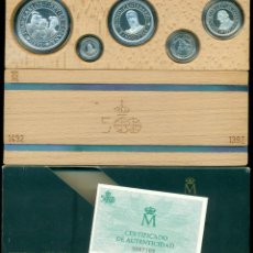 Monedas Juan Carlos I: ESPAÑA - SERIE DE PLATA 5 CENTENARIO AÑO 1991. CON ESTUCHES DE CARTÓN Y MADERA Y CERTIFICADO.. Lote 362975960