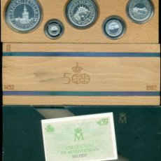 Monedas Juan Carlos I: ESPAÑA - SERIE DE PLATA 5 CENTENARIO AÑO 1992. CON ESTUCHES DE CARTÓN Y MADERA Y CERTIFICADO.. Lote 362976095