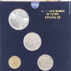 Monedas Juan Carlos I: MUNDIAL 82 / COMPLETA 6 VALORES EN EXPOSITOR DE TERCIOPELO / OCASIÓN.