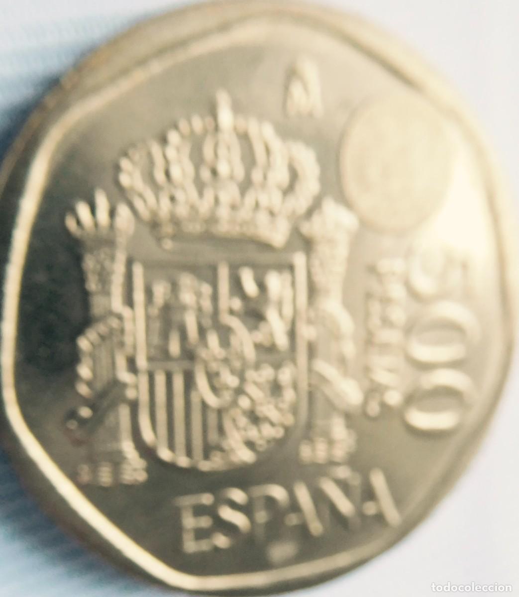 Monedas Juan Carlos I: Moneda de 500 Ptas, de 2001, sin circular - Foto 2