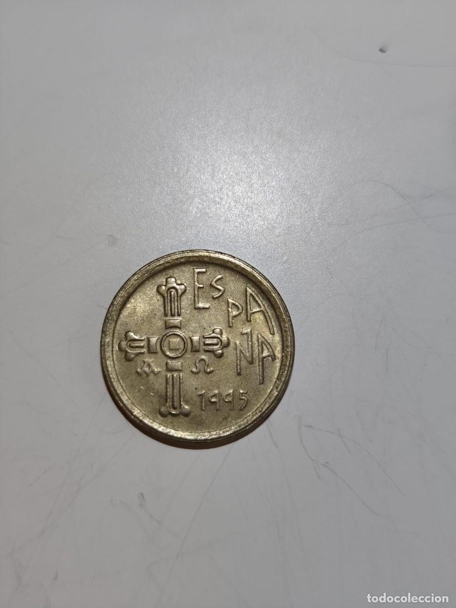 Monedas Juan Carlos I: 2 monedas de 5 ptas de 1995 - Foto 1