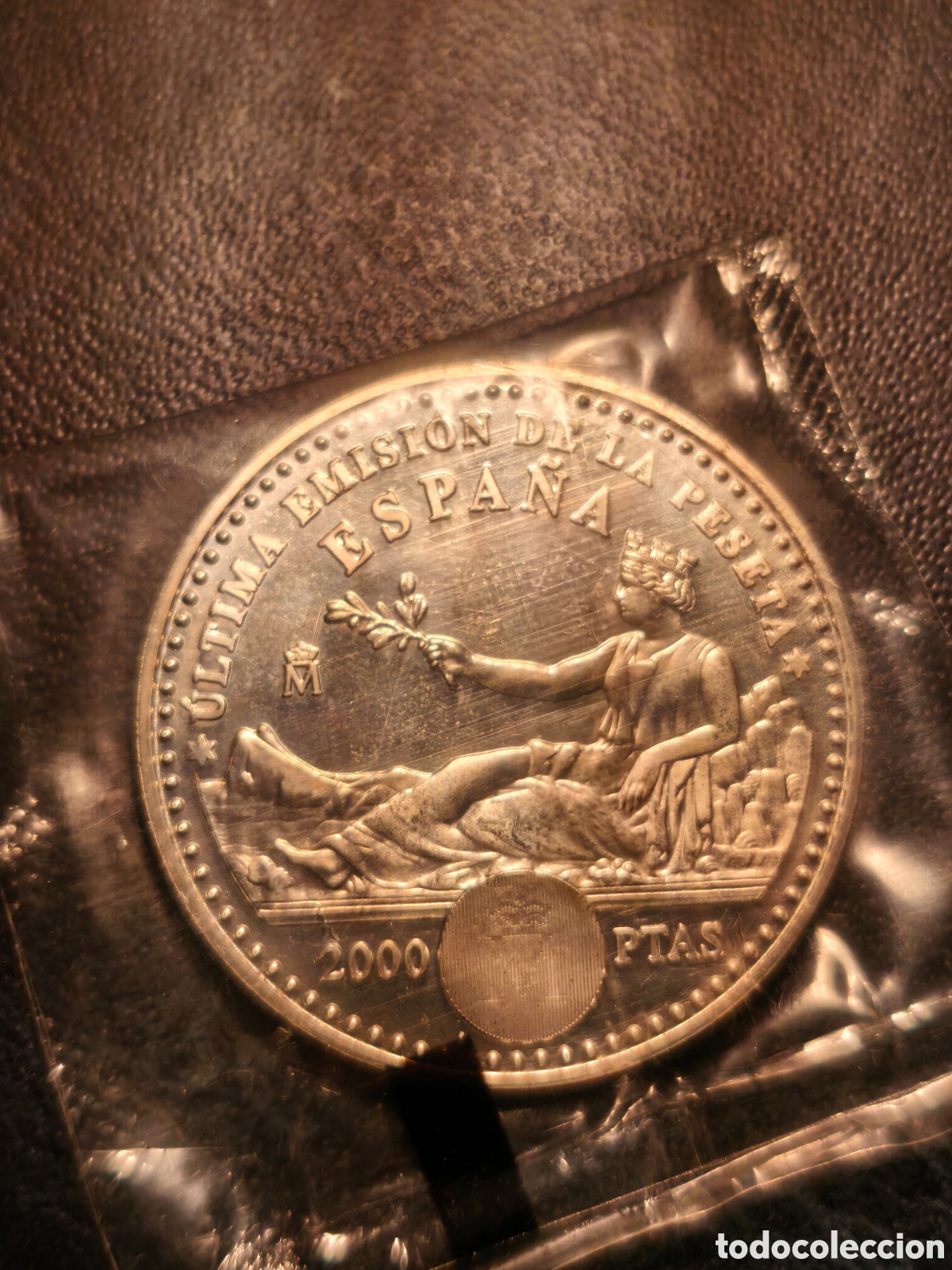 Monedas Juan Carlos I: Moneda de 2000 pesetas de 2001