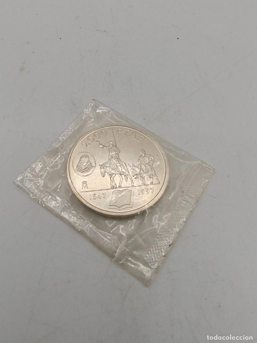 Monedas Juan Carlos I: Moneda de 2000pesetas de plata commemoratiba tal como se ve en las fotografias