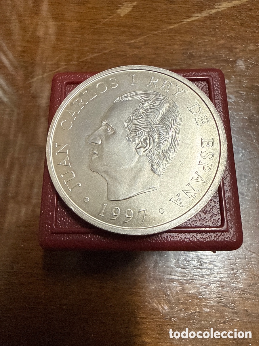 Moedas Juan Carlos I: 2000 pesetas de 1997 (plata) con Don Quijote y Sancho Panza, anverso Juan Carlos I