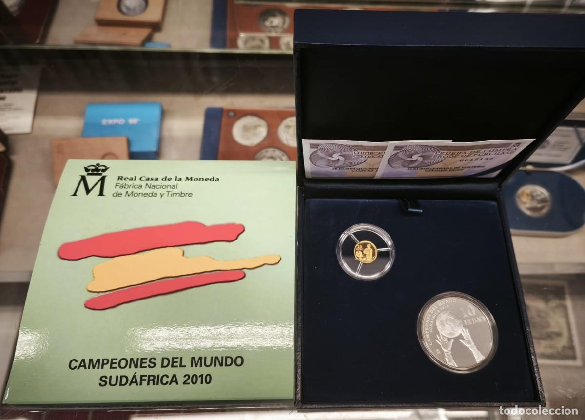 Monedas Juan Carlos I: Espa&ntilde;a estuche 2 monedas 10 20 Euros Copa Mundial de la FIFA Sud&aacute;frica 2010 Plata