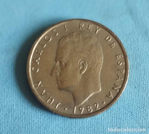 Monedas Juan Carlos I: Moneda de 100 pesetas del a&ntilde;o 1982, &rdquo;Flor de lis invertida&rdquo; RARA