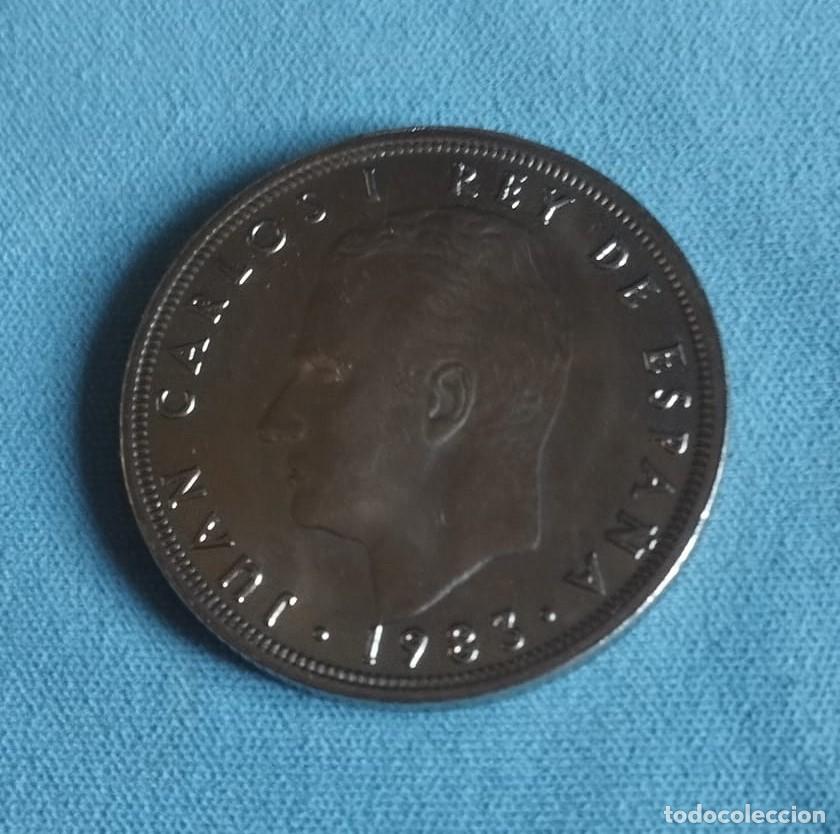 Monedas Juan Carlos I: 50 pesetas de Juan Carlos I acu&ntilde;ada en 1983. Sin Circular