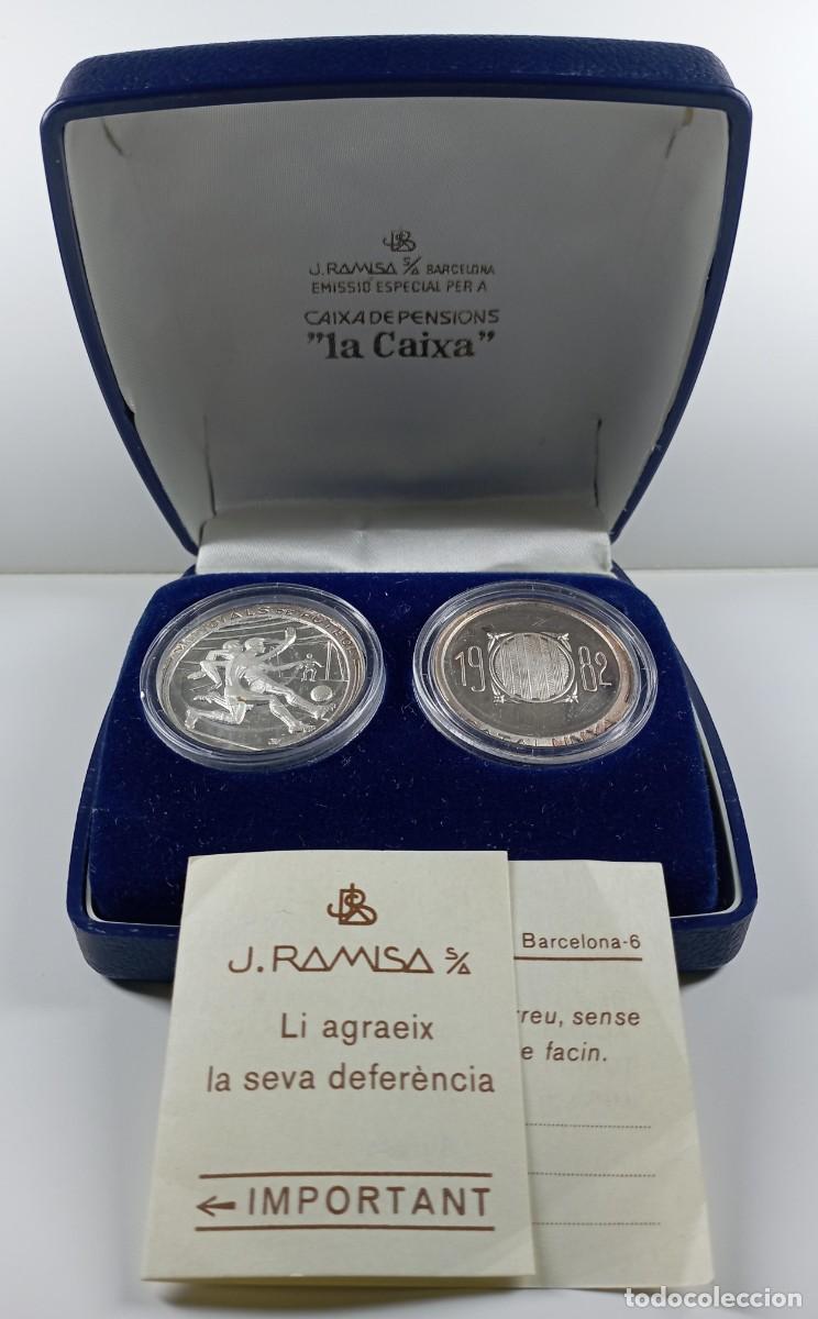 Monedas Juan Carlos I: 2 monedas de Catalunya-Espa&ntilde;a Mundiales de F&uacute;tbol 1982 de plata, estuche