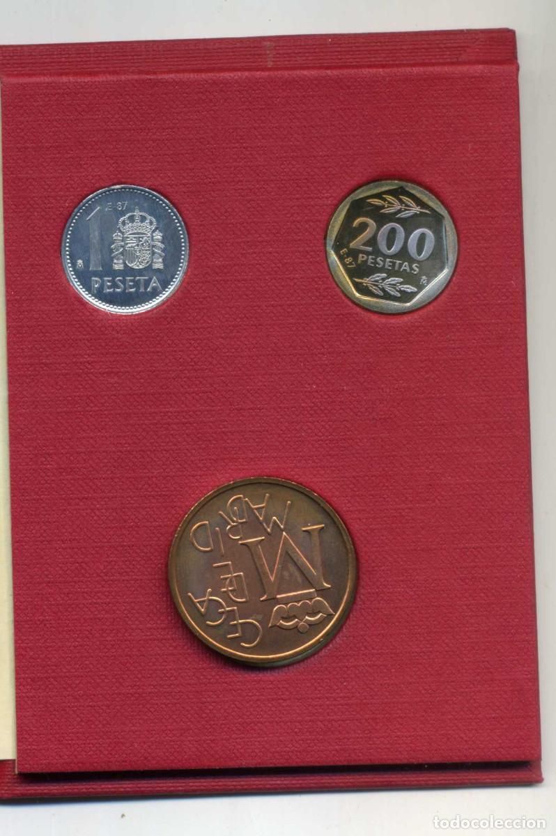 Monedas Juan Carlos I: XS- Cartera III Exposici&oacute;n Numism&aacute;tica E-87 2 monedas y una medalla 1987 1 Pta. 200 Pts.
