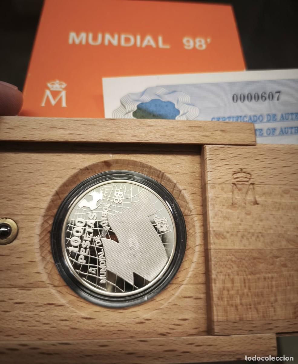 Monedas Juan Carlos I: Espa&ntilde;a estuche 1000 Pesetas Copa Mundial de la FIFA Francia 1998 Km 988 Plata Proof