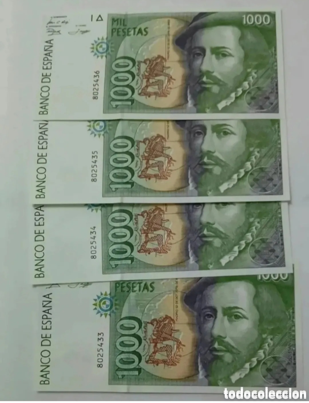 Monete Juan Carlos I: LOTE DE 4 BILLETES CORRELATIVOS SIN SERIE Y SIN CIRCULAR