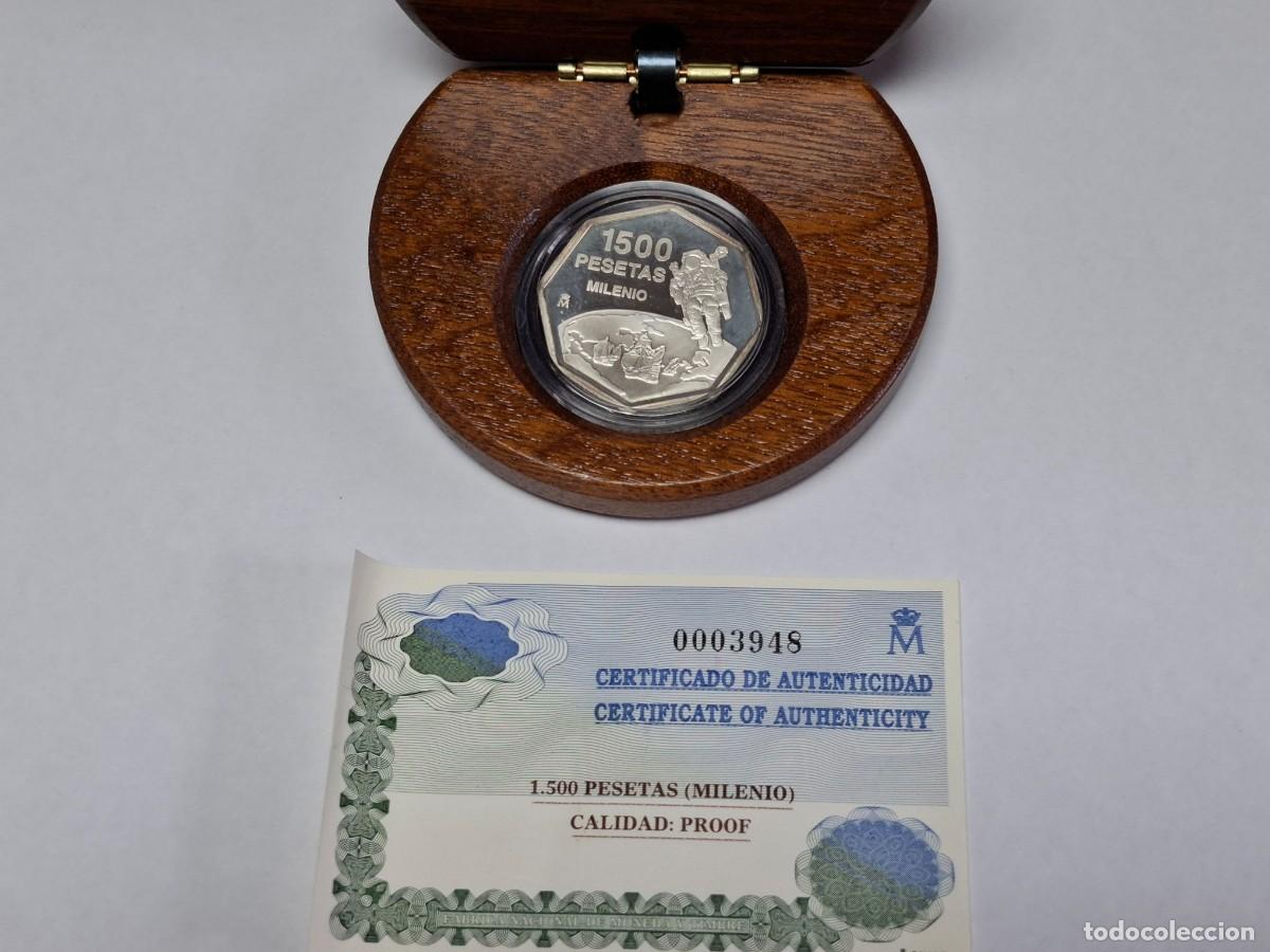 Monedas Juan Carlos I: Moneda en estuche de madera de 1500 PESETAS de PLATA de 1999 ASTRONAUTA BANCO DE ESPA&Ntilde;A