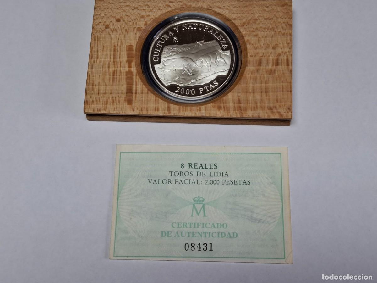 Monedas Juan Carlos I: Moneda en estuche de madera de 2000 PESETAS de PLATA de 1994 TOROS DE LIDIA BANCO DE ESPA&Ntilde;A