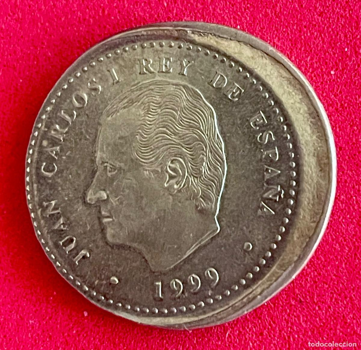 Monnaies Juan Carlos I: * ERROR RARISIMO * 100 PESETAA A&Ntilde;O 1999. LIS AL ANVERSO DESPLAZADA