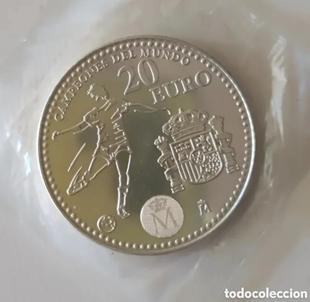 Monnaies Juan Carlos I: Moneda de plata 20&euro; 2010. Campeones del Mundo. Precintada