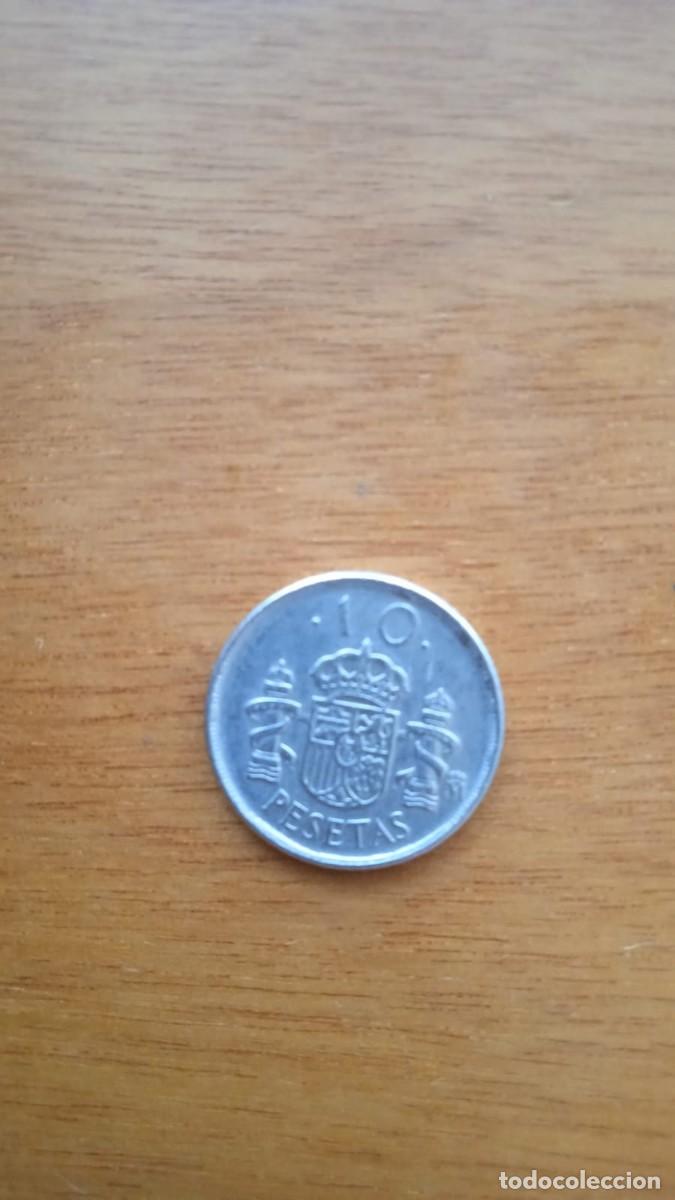 Monedas Juan Carlos I: 10 pesetas. 1992. Juan Carlos I. Con escudo her&aacute;ldico.