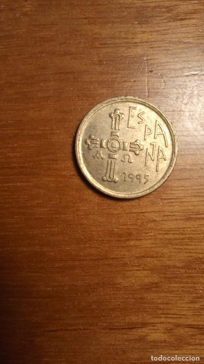 Monedas Juan Carlos I: Moneda de 5 pesetas. Rey Juan Carlos I. Asturias. A&ntilde;o 1995.