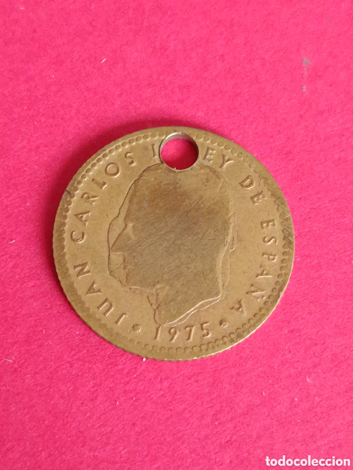 Monedas Juan Carlos I: JUAN CARLOS I. 1 PESETA DE 1975 *76* ERROR CON EXCESO DE METAL RODEANDO EL BUSTO. RR