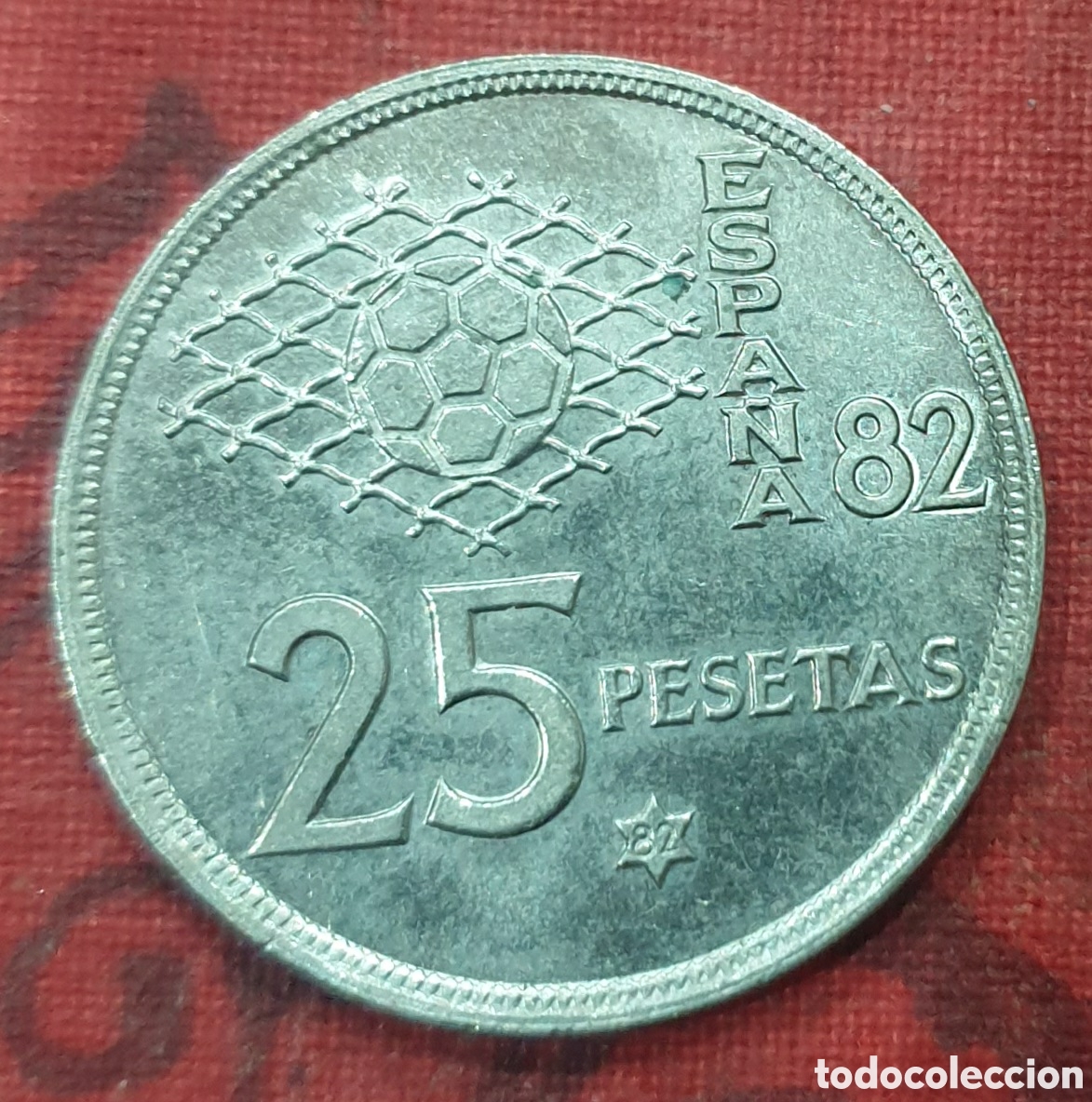 Monedas Juan Carlos I: Moneda de 25 pesetas estrella 82
