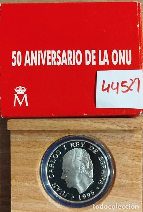 Monedas Juan Carlos I: Moneda de 2.000 Ptas. de Plata 'O.N.U.' en estuche de 1995. Sin circular.