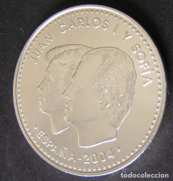 Monedas Juan Carlos I: 2000 PESETAS DEL A&Ntilde;O 2004 - VARIANTE CU&Ntilde;O DOBLADO EN LAS LEYENDAS DEL ANVERSO