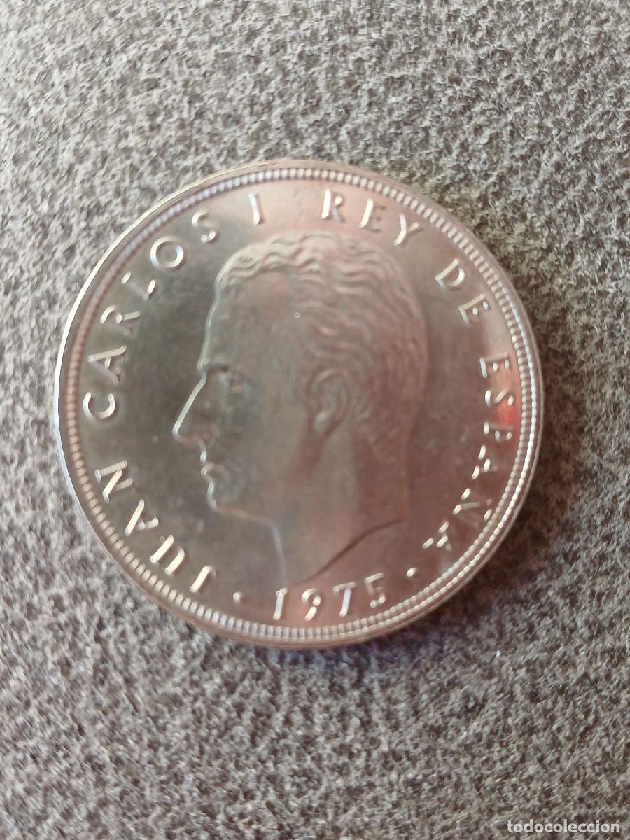 Monedas Juan Carlos I: 100 pesetas de la &eacute;poca de Juan Carlos I del a&ntilde;o 1975, estrella 76. La moneda est&aacute; nueva.