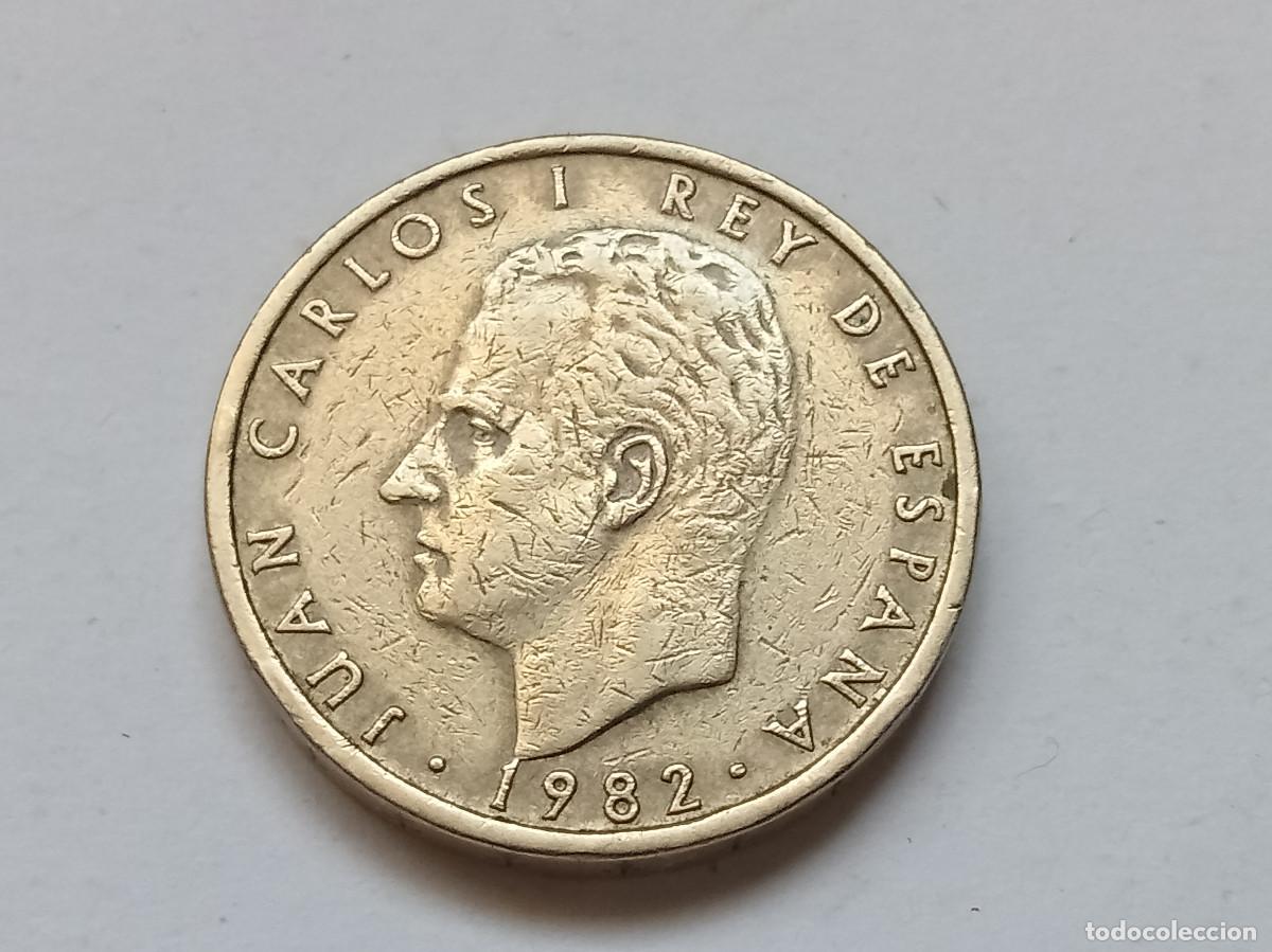 Monedas Juan Carlos I: JUAN CARLOS I 100 PESETAS 1982 LIS HACIA EL REVERSO MBC