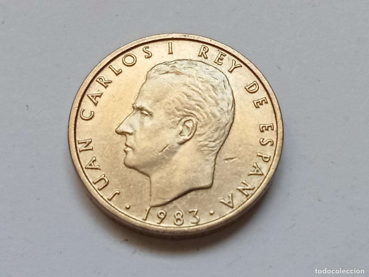Monedas Juan Carlos I: JUAN CARLOS I 100 PESETAS 1983 LIS HACIA EL REVERSO EBC+