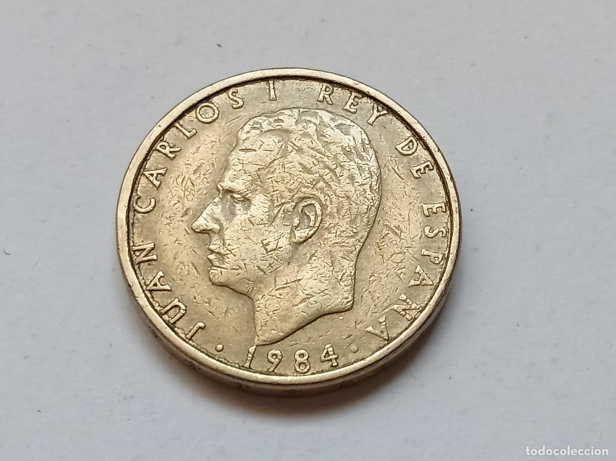 Monedas Juan Carlos I: JUAN CARLOS I 100 PESETAS 1984 LIS HACIA EL ANVERSO MBC