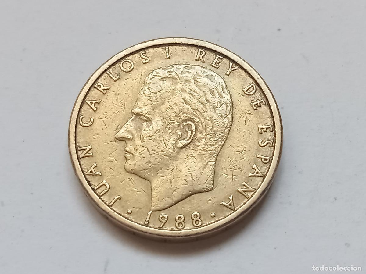 Monedas Juan Carlos I: JUAN CARLOS I 100 PESETAS 1988 LIS HACIA EL REVERSO MBC+