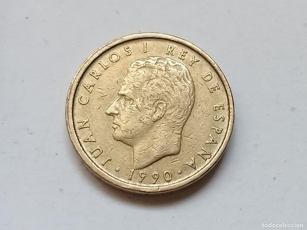 Monedas Juan Carlos I: JUAN CARLOS I 100 PESETAS 1990 LIS HACIA EL REVERSO MBC+